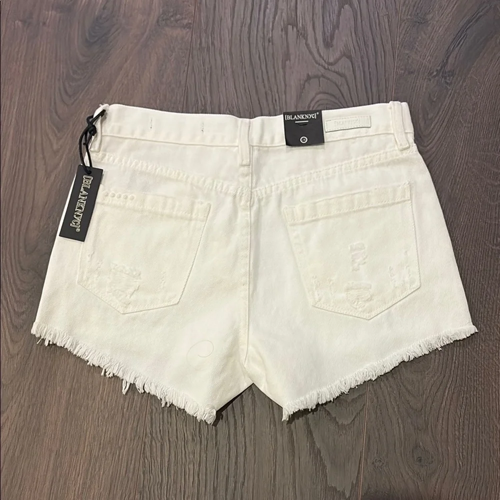 BlankNYC White Distressed Cutoff Denim Shorts Size 26 | 3” Inseam NWT